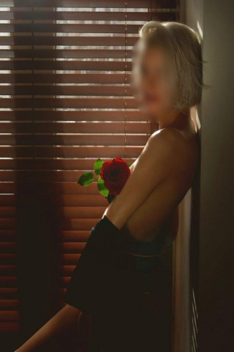 Индивидуалка СПб Зина +7(981)126-12-57