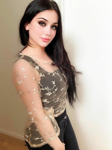 Проститутка Питера Настя Брюнетка c 2 размером груди у метро Комендантский проспект Санкт-Петербург Фото-2